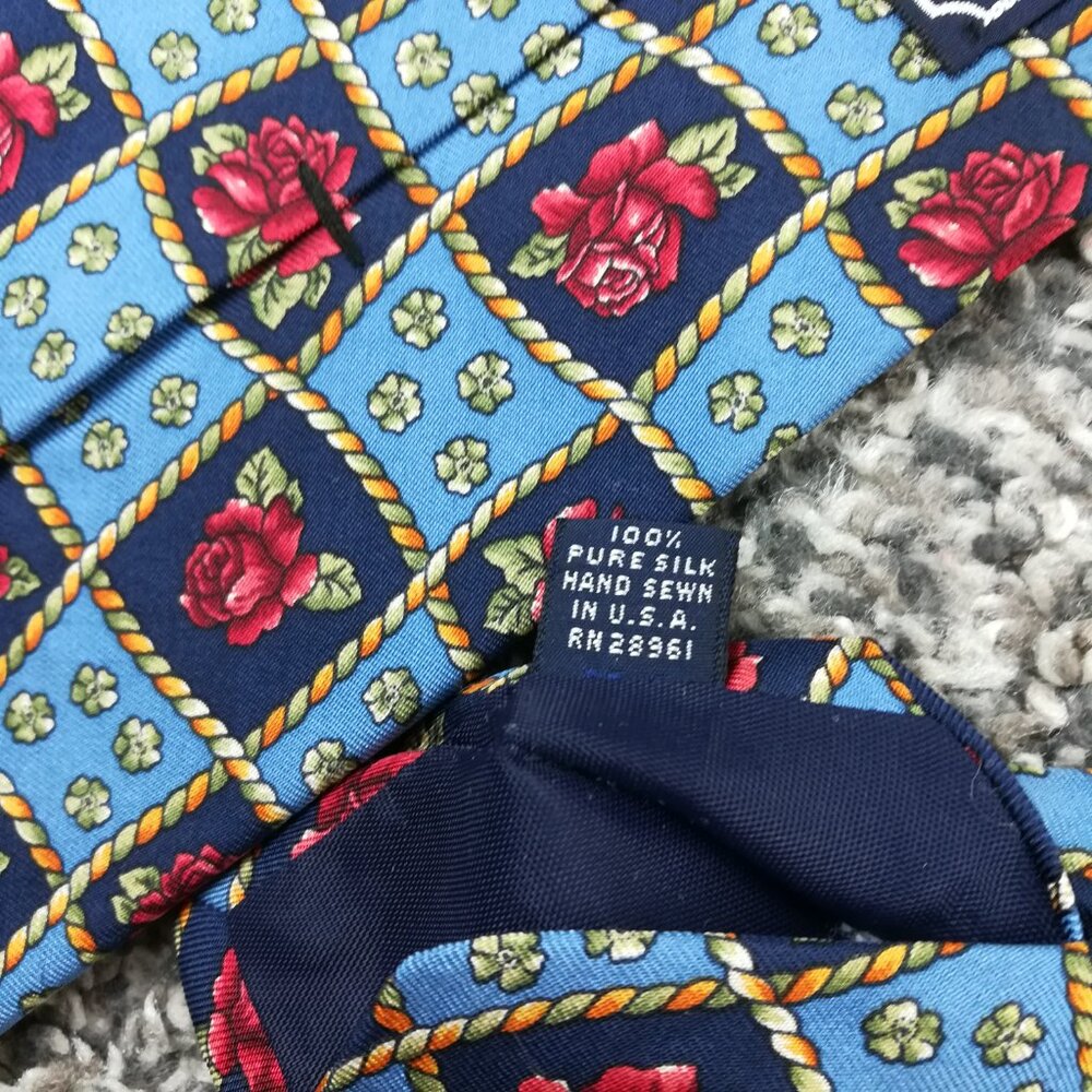 Vintage Burberry Neck Tie Silk Floral Blue Red USA Made 56L 3.75W - Picture 6 of 6